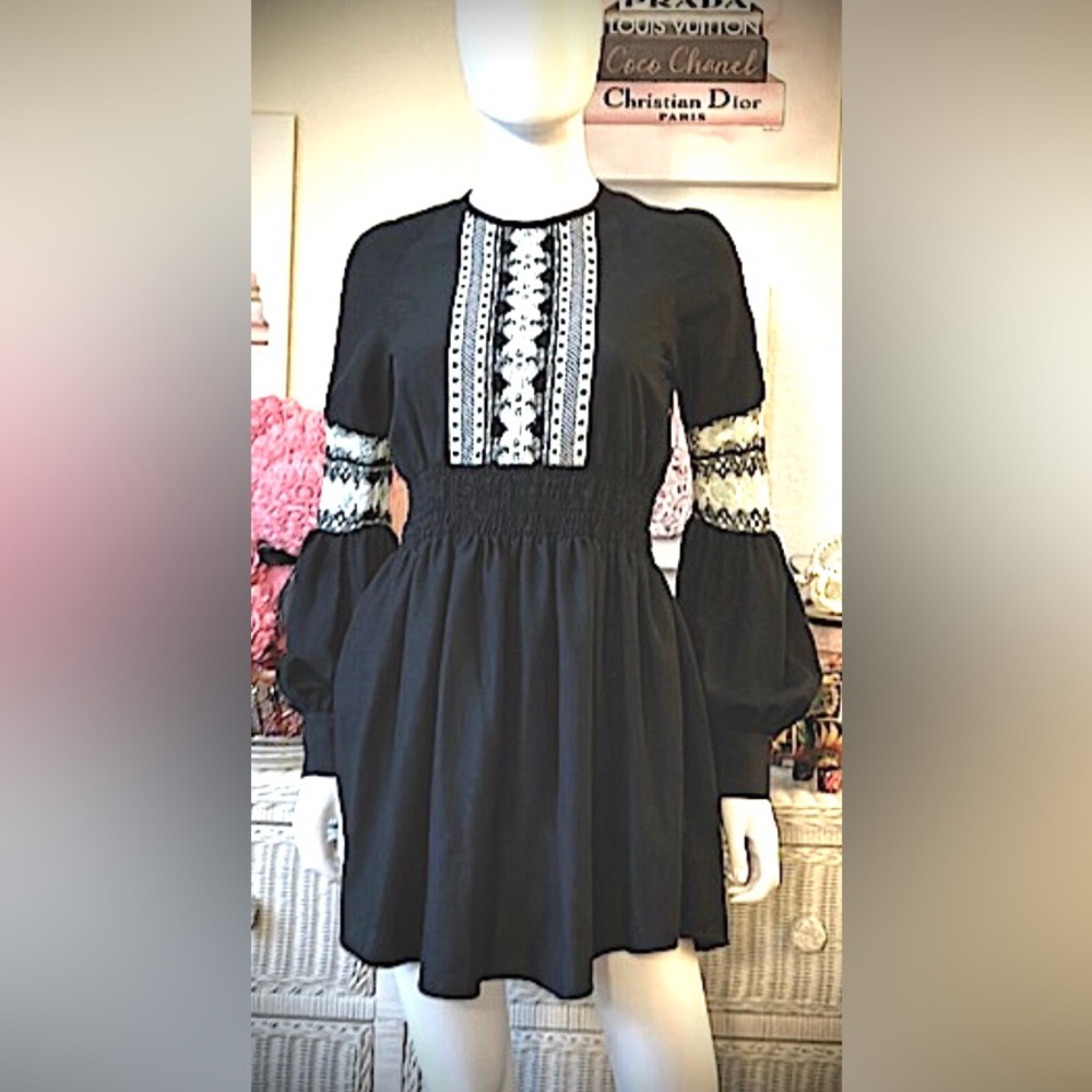 Mame Kurogouchi Mini Dress Embroidered & pleated w/balloon sleeves Black Size XS